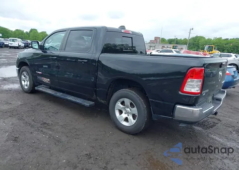 2021 Ram 1500 Big Horn 4X4 5'7 Box z USA, uszkodzony, nr VIN 1C6RRFFG8MN540068